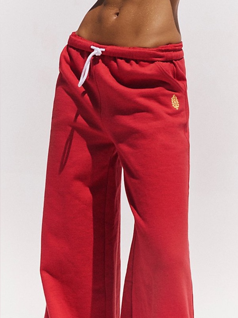 Free People - For the Win - Wide-Leg Drawstring Sweatpants in Cranberry